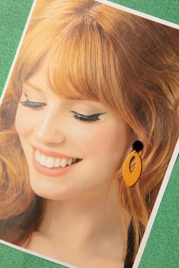 Ellips Hanger Oorbellen In Mosterd-Glitz-o-Matic Best