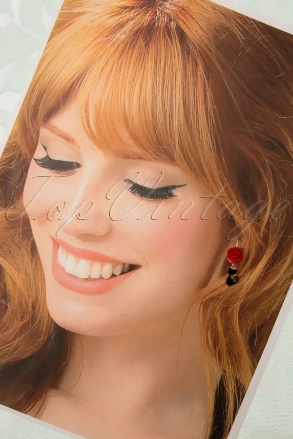 Fijne Kattenoorbellen In Goud-Sweet Cherry Fashion