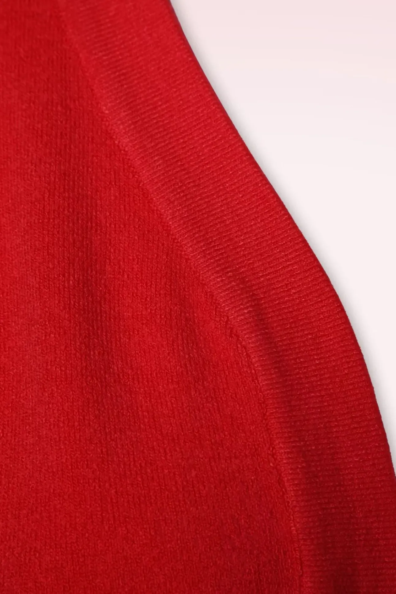 hudson_bolero_in_donkerro_2.webp Hudson Bolero In Donkerrood-Banned Retro Fashion