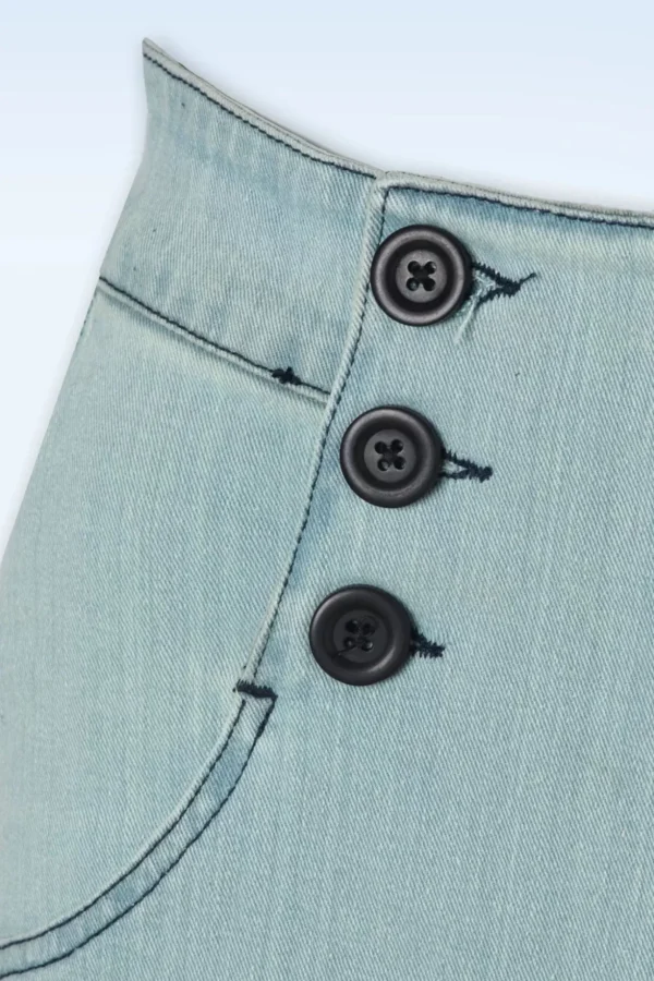 Marlyn Shorts In Lichtblauw-Queen Kerosin Discount