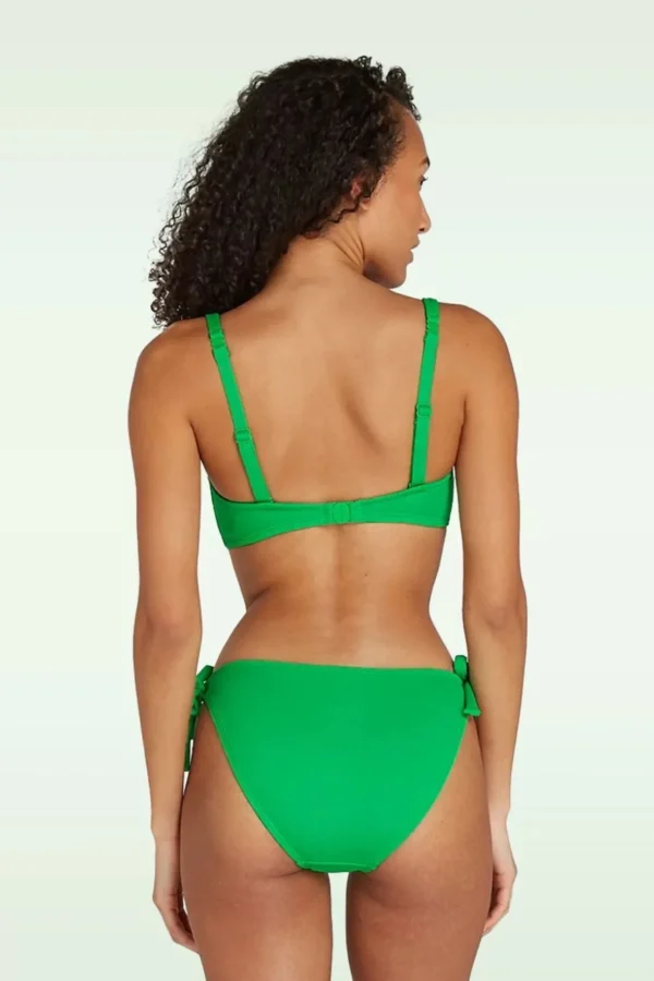 Twisted Bikinitop In Bright Green Relief-TC Beach Shop